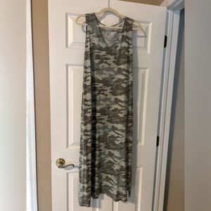 Kim Gravel Dress, Shrug, and Bonus Tank in Camo size L